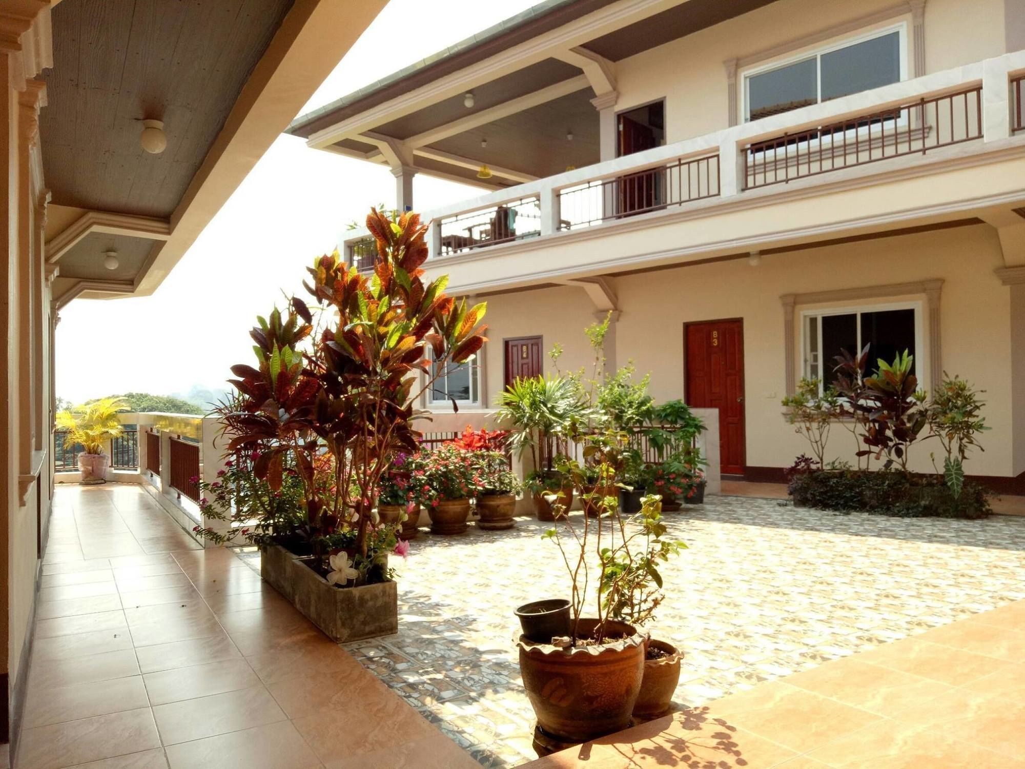 Happy House At Maesalong Hotel เชียงราย ภายนอก รูปภาพ
